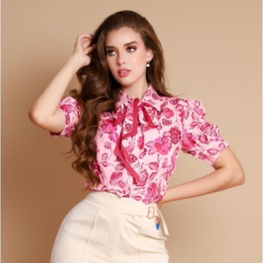Short sleeve blouse